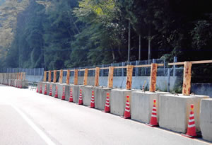 簡易落石防護壁